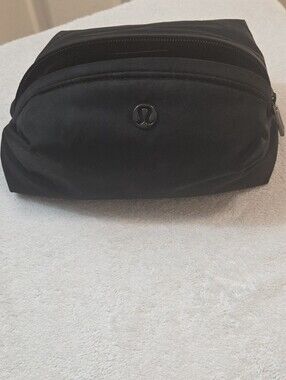 Lululemon Feeling Ready Pouch *Mini - Black (Gently Used)